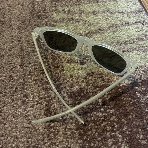 CLEAR SUNGLASSES- Blue Lenses - $5 - Picture 5 of 5